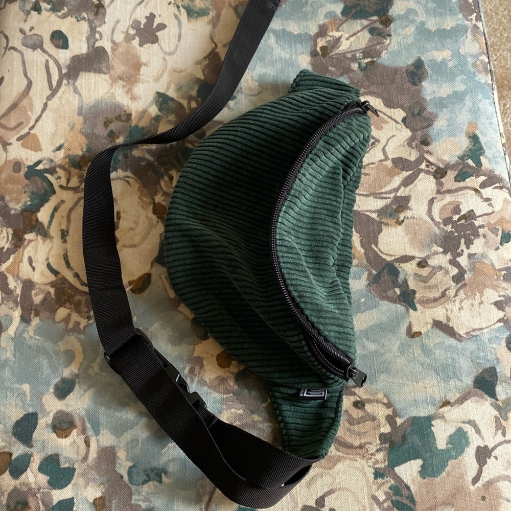 Fanny Pack, Green Corduroy
